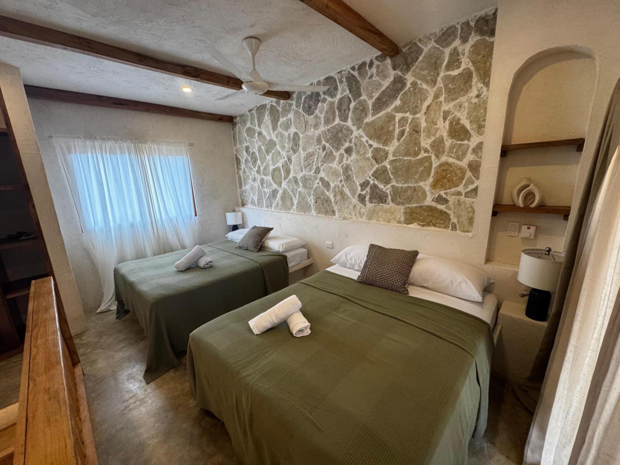 La Colmena Rd Hotel Samana Exterior photo